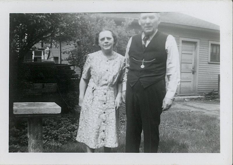 Otto Manke with his daughter Alice