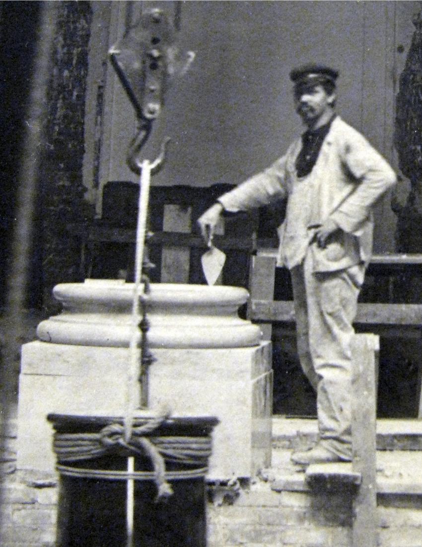 Stone mason, probably Nils Nelson,  April 4, 1904, Minnesota State Capitol 