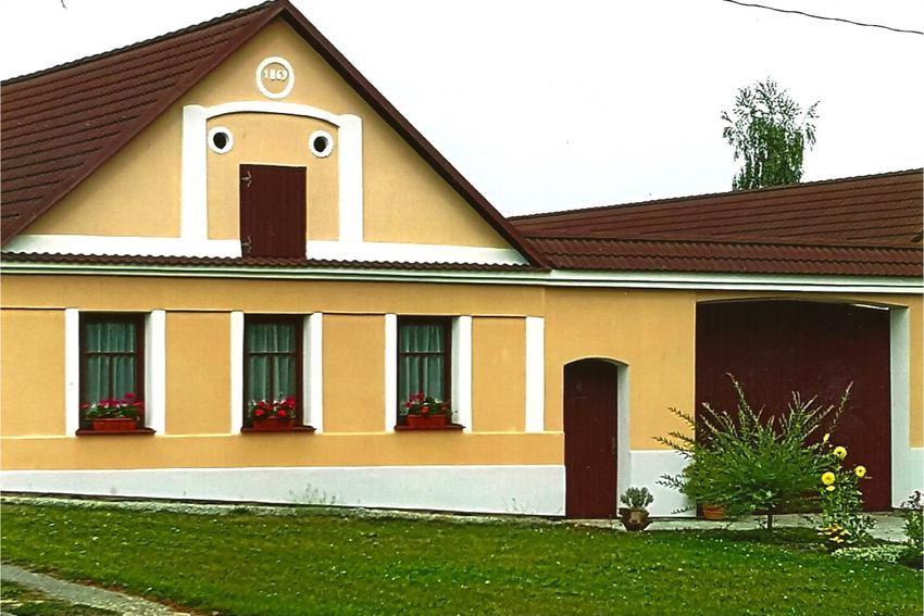 Rachač'family home in Mažice, Bohemia (now Czech Republic)